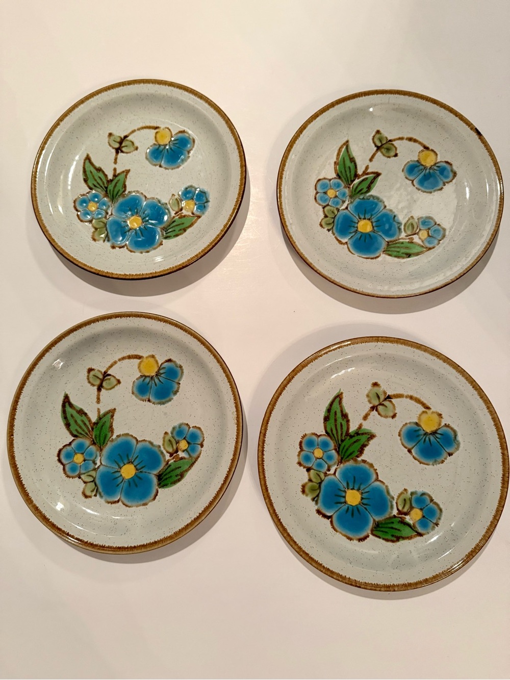 Set Of 4 Stoneybrook 7.5” Plates Blue Dawn Pattern